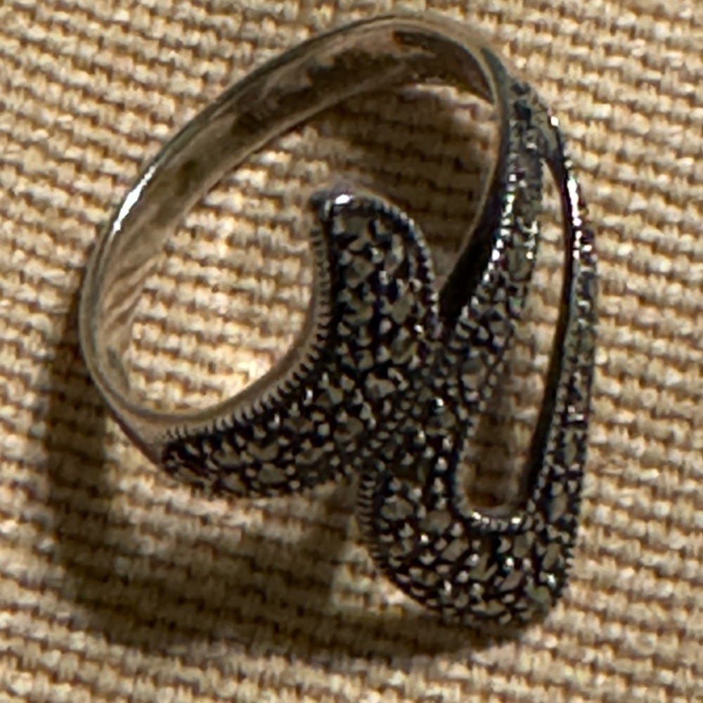 Elegant Silver 925 Marcasite Women's Ring